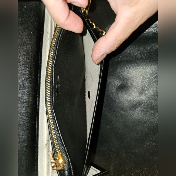 Bebe Stanley Black Crossbody NWT Quilted Vegan leather gold chain strap - Picture 5 of 16